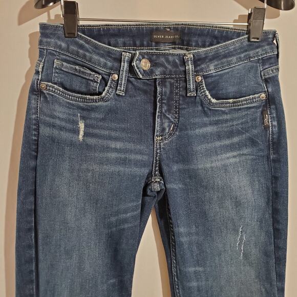 Silver Women's Tuesday Slim Boot Distressed Jeans Size 28 Low Rise Medium Wash - Picture 4 of 12